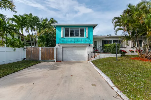 Boca Raton, FL 33432,1235 NE 4th CT