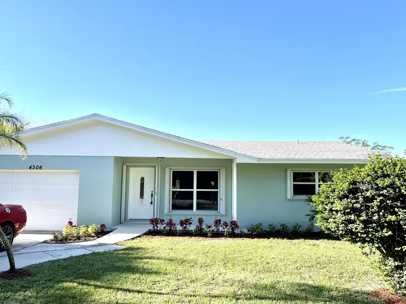 4306 NE Sunset DR, Jensen Beach, FL 34957