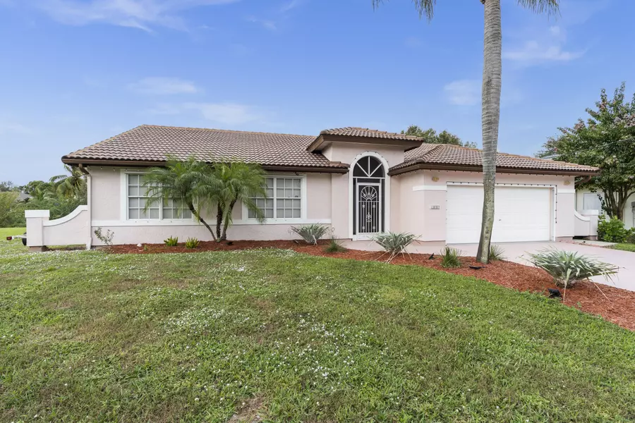 165 NE Sagamore TER, Port Saint Lucie, FL 34983