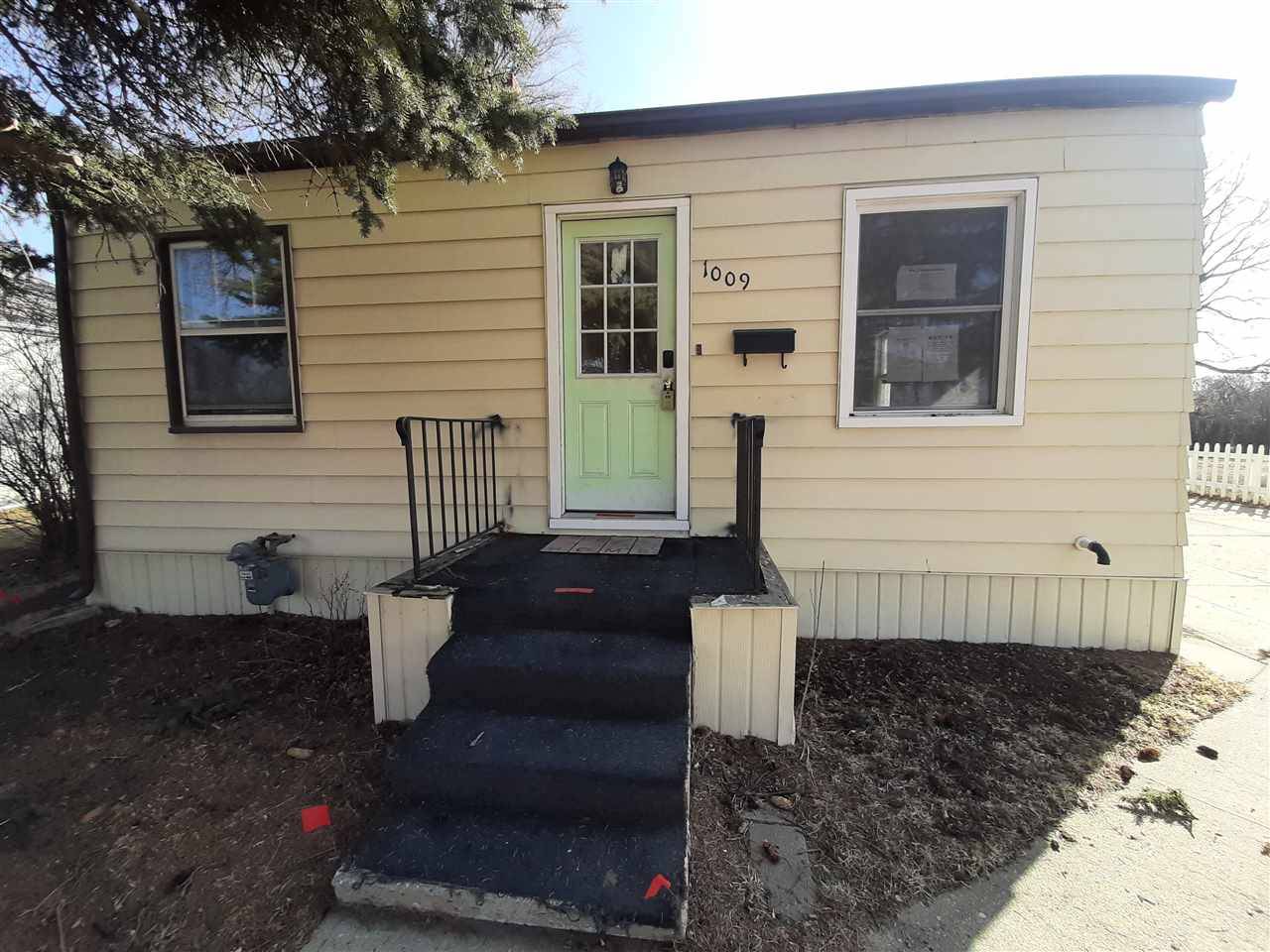 1009 SW 6Th St, Minot, ND 58701-4159