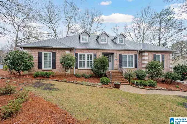 3724 SHADY COVE DRIVE, Vestavia Hills, AL 35243