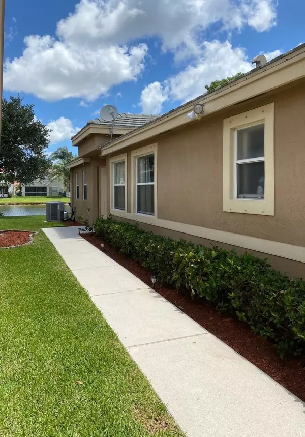 Lake Worth, FL 33463,6115 Spring Isles BLVD