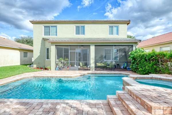 207 Seminole Lakes DR, Royal Palm Beach, FL 33411