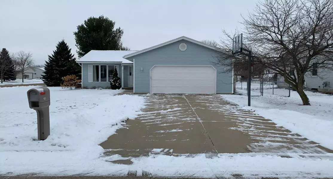 206 Bowlavard Ave, Belleville, WI 53508