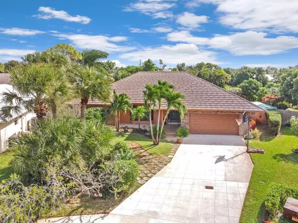 Tequesta, FL 33469,17 Hickory Hill RD