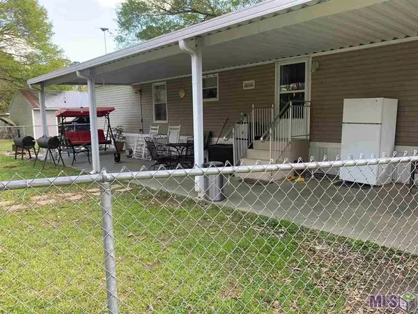 Walker, LA 70785,33390 CANE MARKET RD