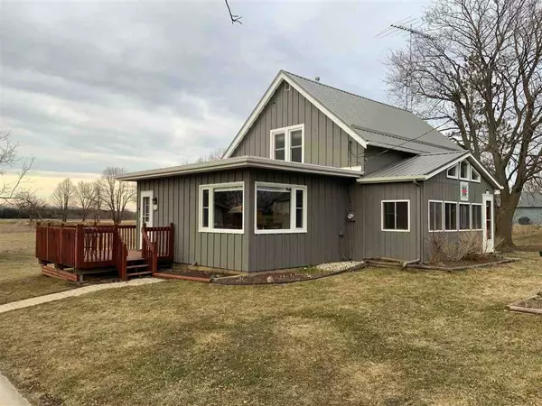 W3290 Oak Hill Rd, Watertown, WI 53094