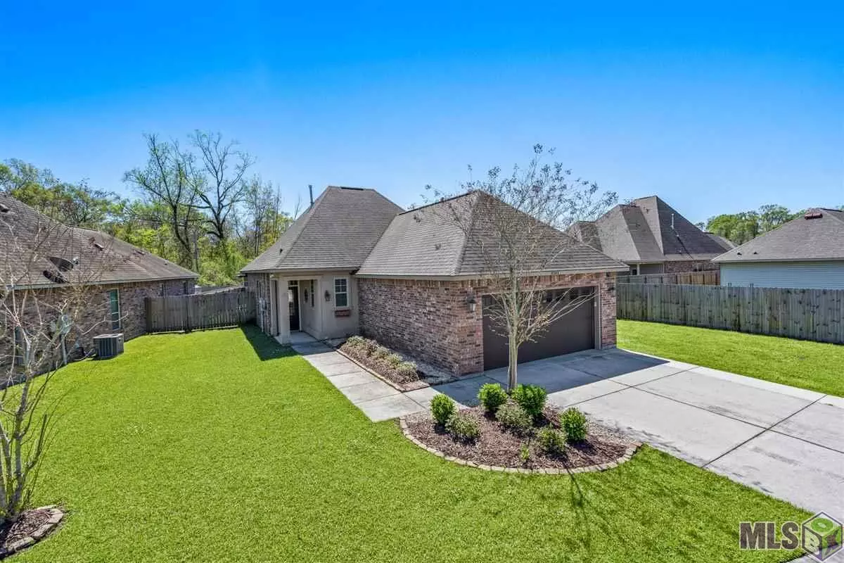 Prairieville, LA 70769,37243 SILLS DR