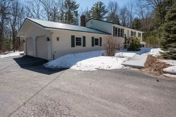 9 Winona Shores RD, Meredith, NH 03253