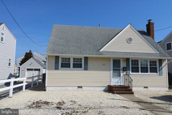 223 N 2ND ST, Surf City, NJ 08008