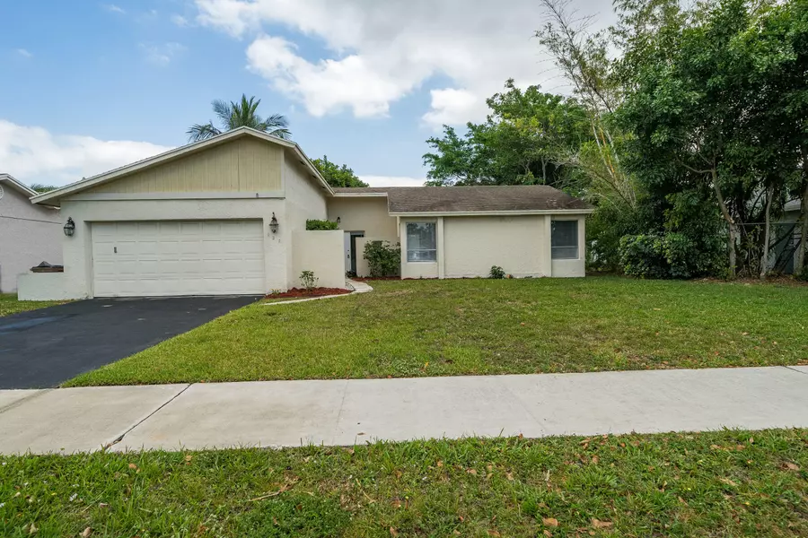 222 NW 41st AVE, Deerfield Beach, FL 33442