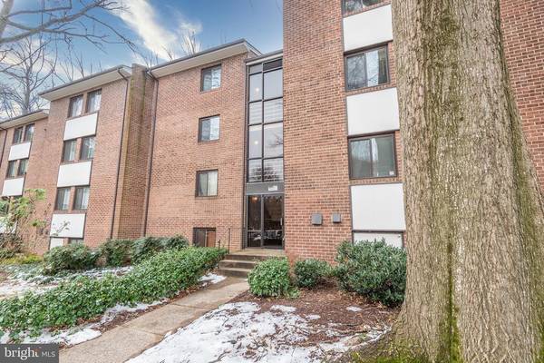 1417 NORTHGATE SQ #32B, Reston, VA 20190