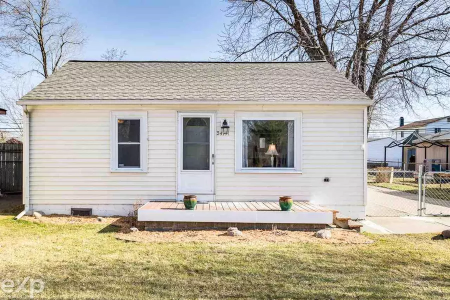 24141 Trombley, Clinton Township, MI 48035