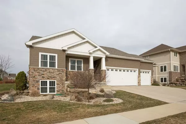 7712 Indigo Dr, Deforest, WI 53532