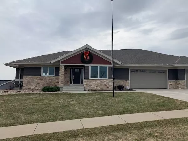 1833 Danny Dr, Mount Horeb, WI 53572