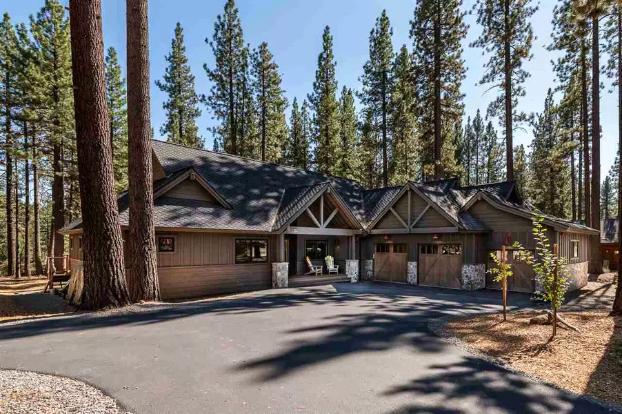 11093 Comstock Drive, Truckee, CA 96161