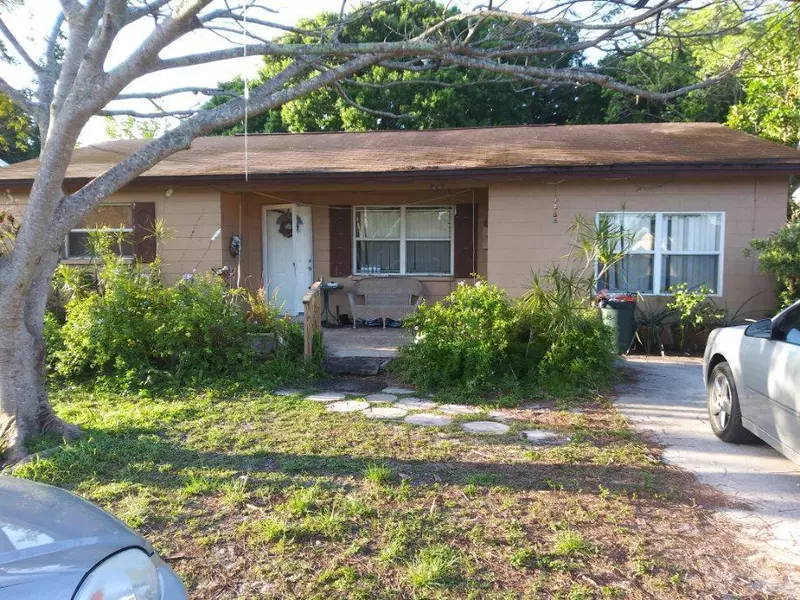 1033 Martinique AVE, Fort Pierce, FL 34982