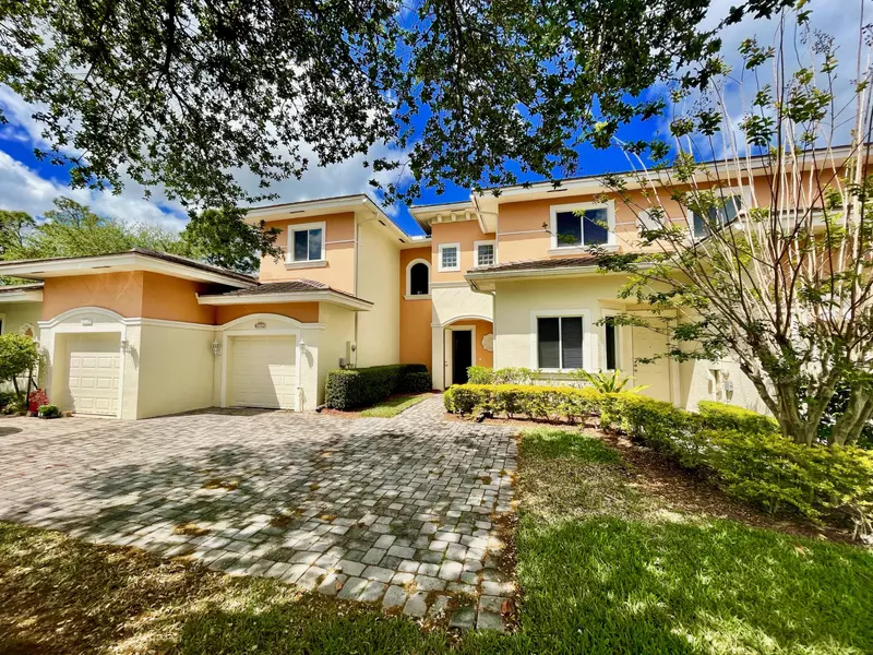 2563 SW Stockbridge SQ, Vero Beach, FL 32962