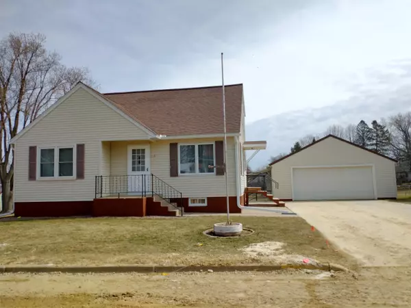 528 Albion St, Cashton, WI 54619