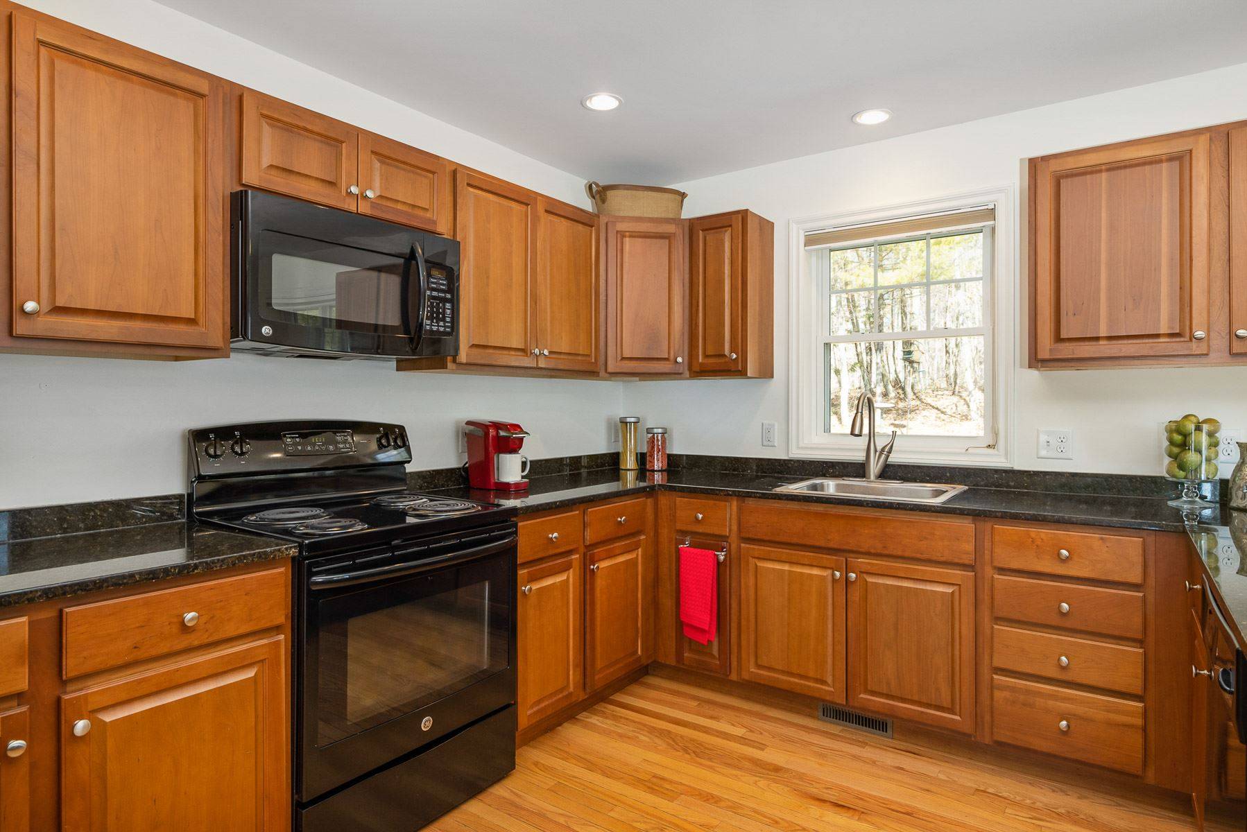Brentwood, NH 03833,26 Mill Pond RD