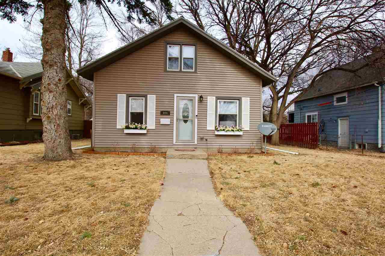 906 2nd Ave NW, Minot, ND 58703