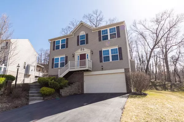 141 Broadstone Dr, Mars, PA 16046