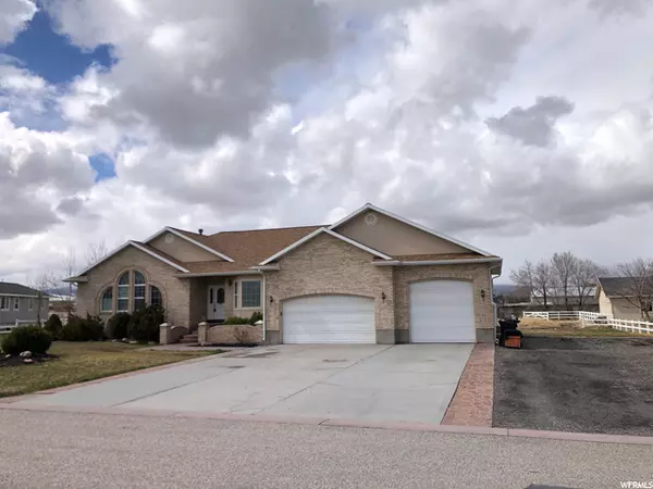 61 N TRACKSIDE CIR E,  Grantsville,  UT 84029