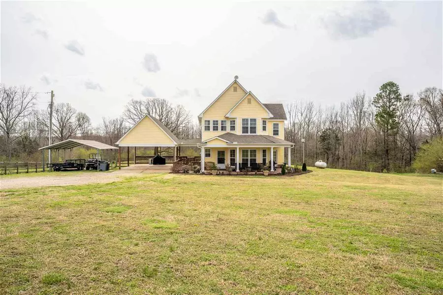 1000 WALKER LN, Whiteville, TN 38075