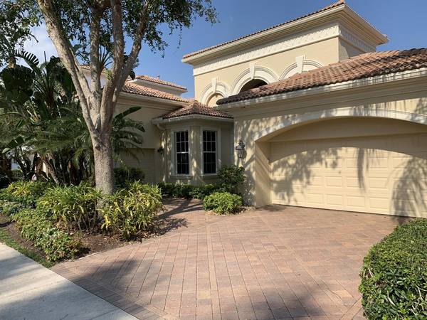 118 Monte Carlo DR,  Palm Beach Gardens,  FL 33418