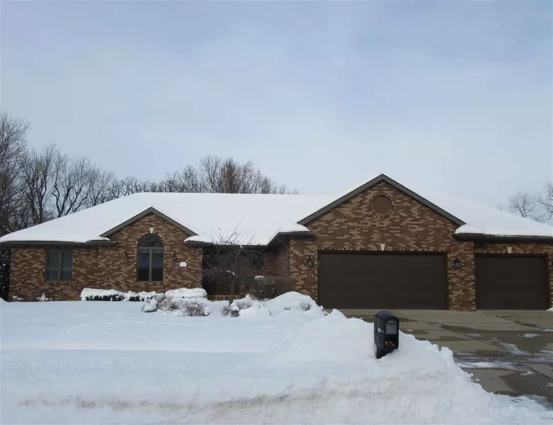 3124 Rockport Park Dr, Janesville, WI 53548