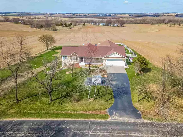 8720 W Orfordville-Hanover Rd, Orfordville, WI 53576