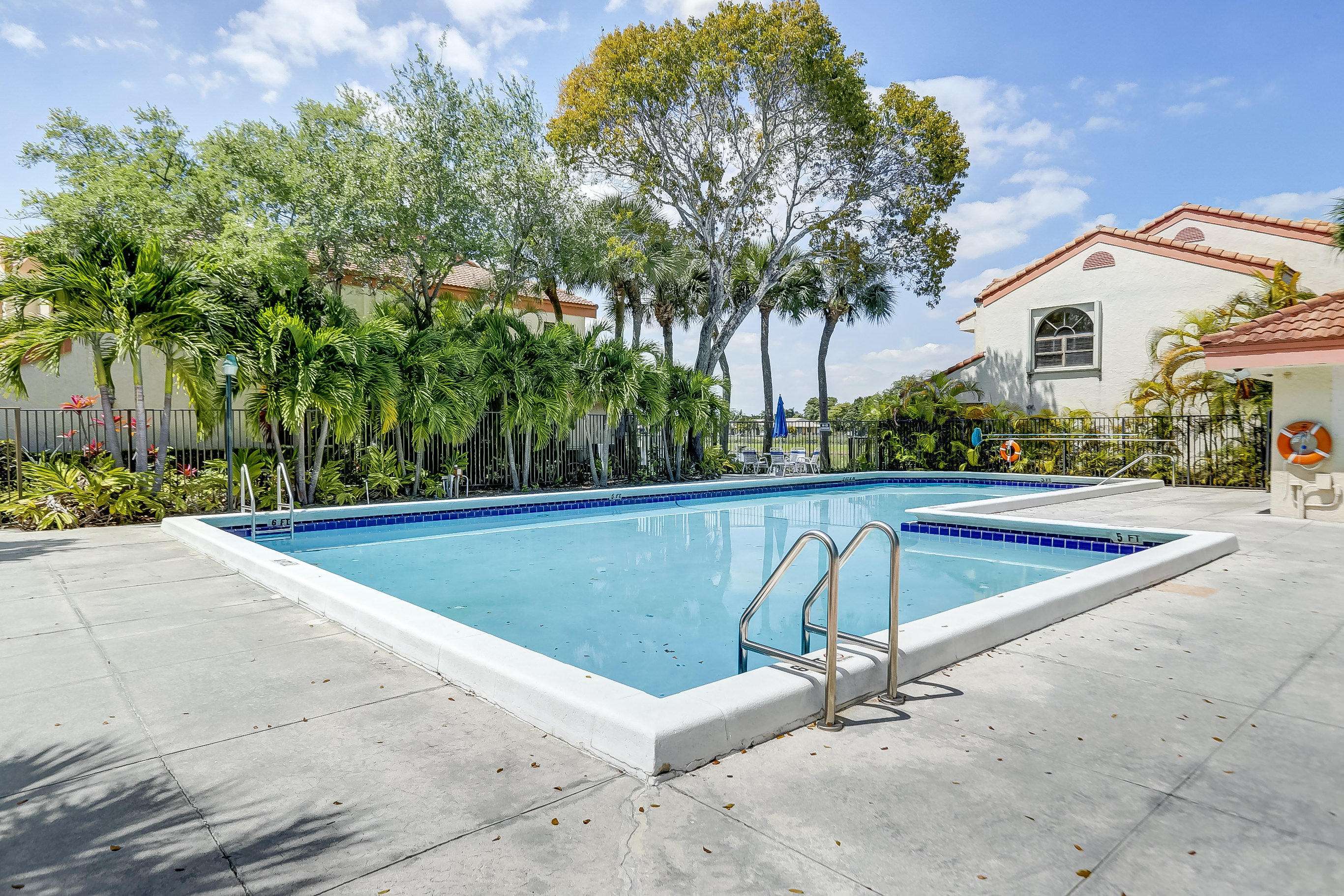 Hollywood, FL 33021,3223 Old Oak LN 1202