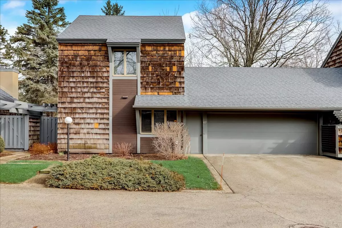 Wind Point, WI 53402,87 Woodfield Ct