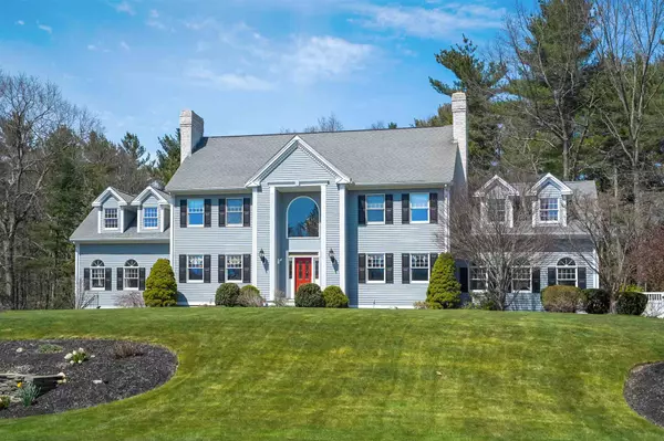 10 Lancaster RD, Windham, NH 03087