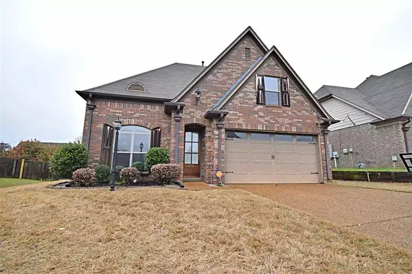 110 BIRCH SPRINGS CV, Oakland, TN 38060