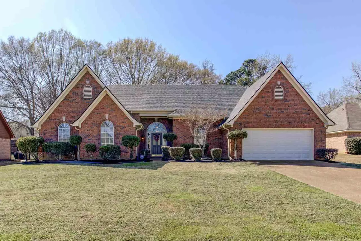 Collierville, TN 38017,321 BRADFORD TRL