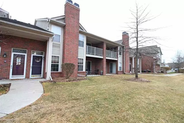 43429 CLAREMONT DRIVE E #136, Clinton Township, MI 48038