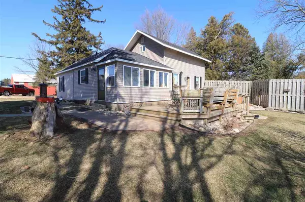 3311 N County Line Rd, Delavan, WI 53115