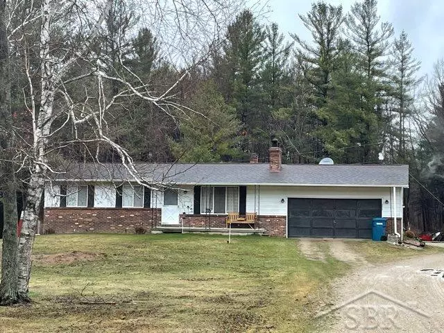 4650 Waltan, Vassar, MI 48768