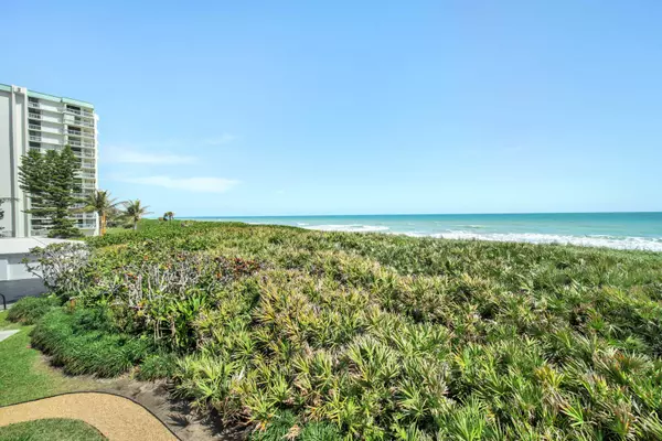 Jensen Beach, FL 34957,9950 Ocean S DR 203