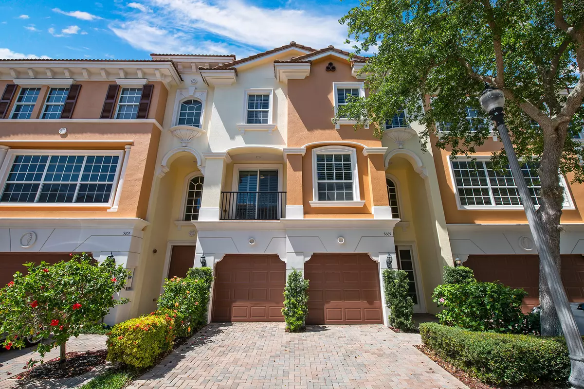 Boca Raton, FL 33487,5665 NE Trieste WAY