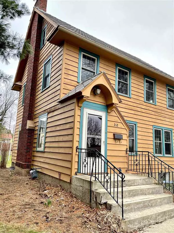 Beaver Dam, WI 53916-2016,212 Oneida St