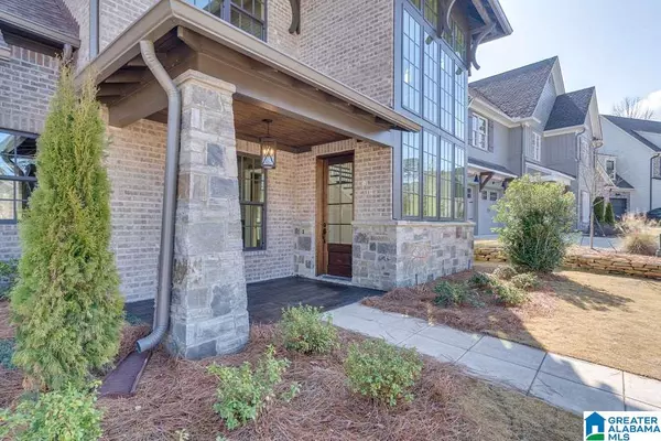 Vestavia Hills, AL 35216,3332 SOUTHBEND CIRCLE