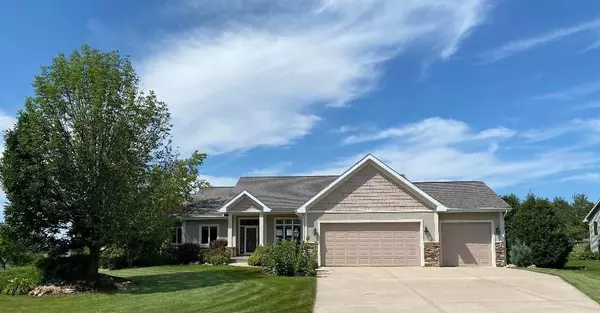 3004 Wyndwood Way, Sun Prairie, WI 53590