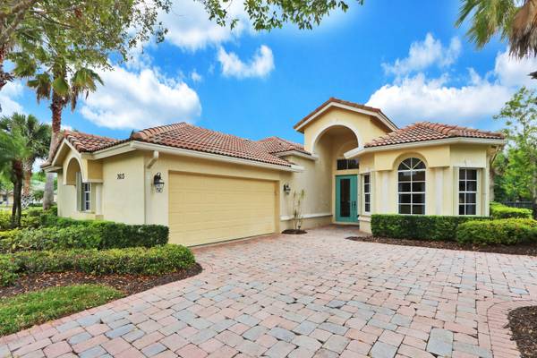 7613 Greenbrier CIR, Port Saint Lucie, FL 34986