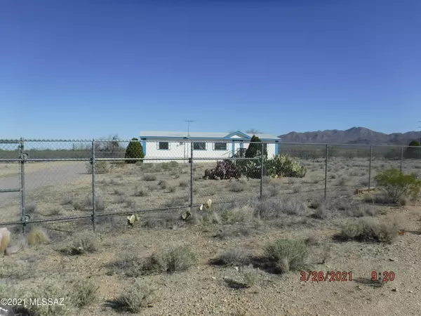 10064 W Milky Way Drive, Tucson, AZ 85735