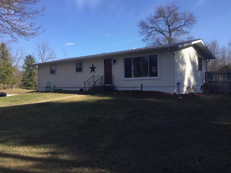 32821 HWY 14, Lone Rock, WI 53556