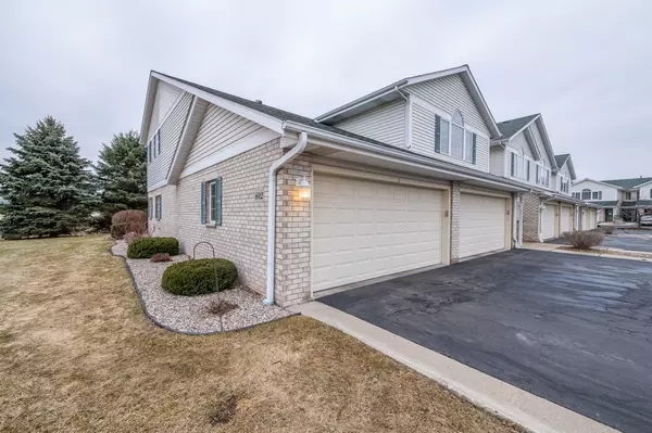 602 Shepherds Dr Unit 2, West Bend, WI 53090