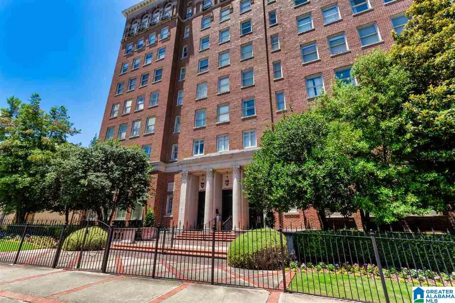 2250 HIGHLAND AVENUE #42, Birmingham, AL 35205