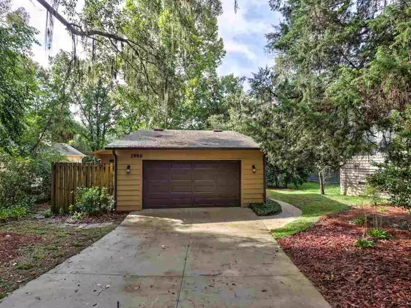 2986 Bayshore Drive, Tallahassee, FL 32309